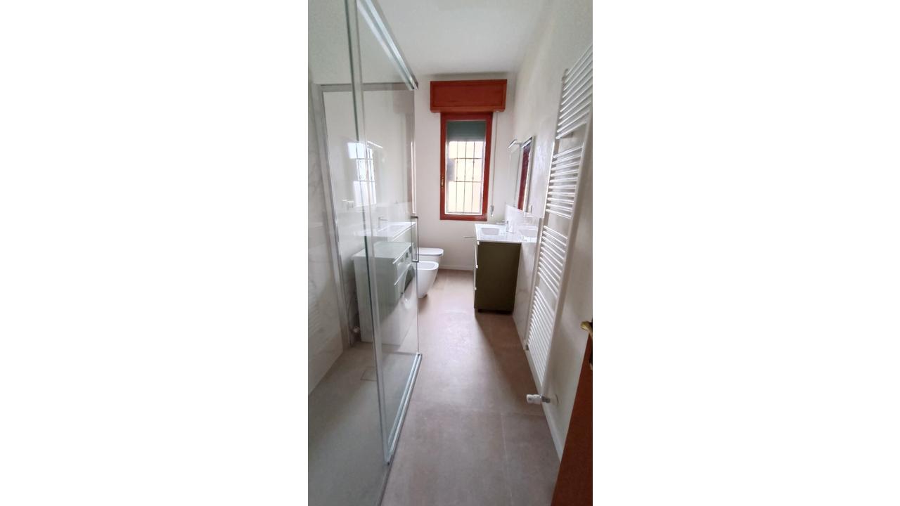 AFFITTO TRILOCALE BOLOGNA VIA MASSARENTI