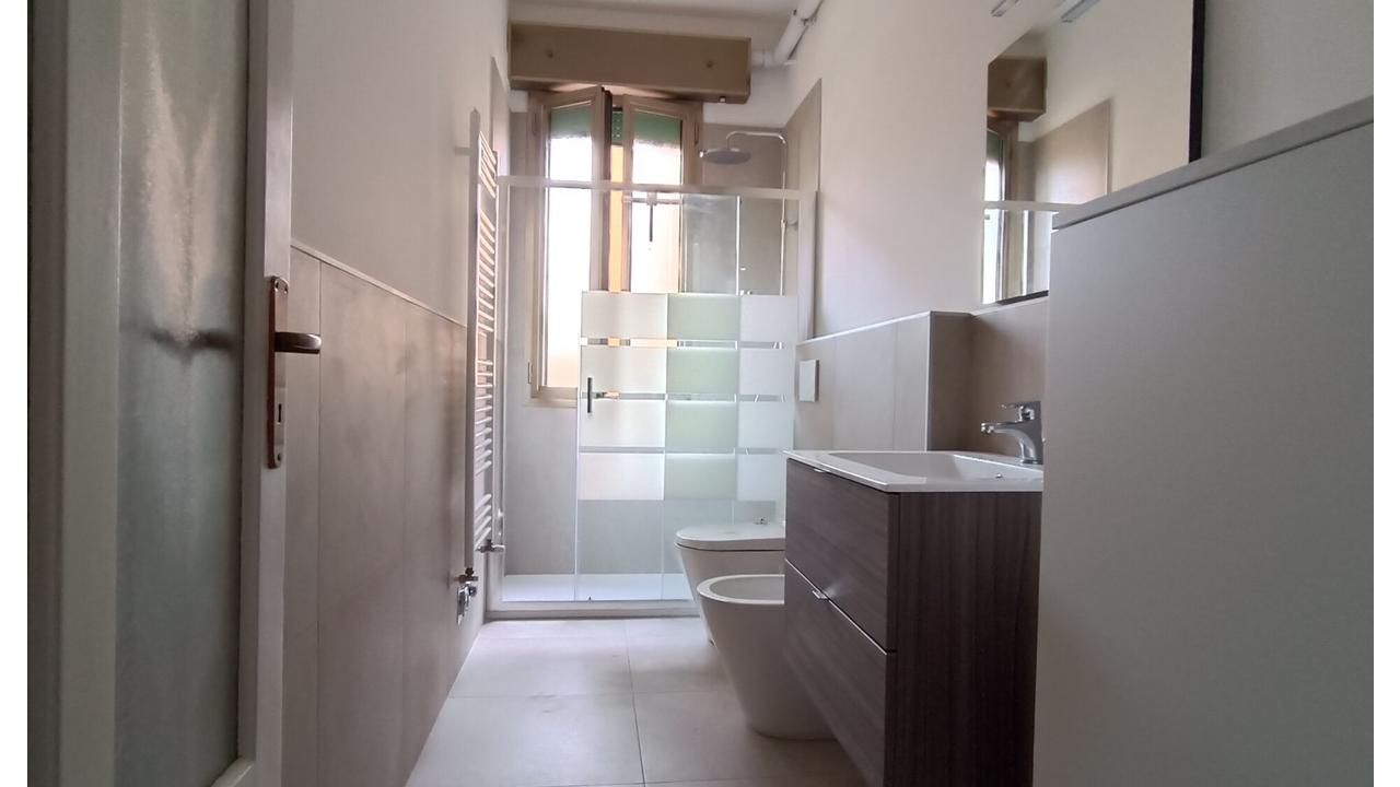 AFFITTO BILOCALE AD.ZE VIA MASSARENTI